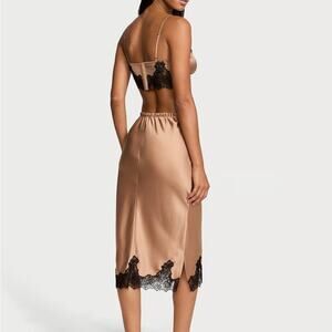 Victoria’s Secret Champagne Satin & Black Lace XXL Bralette + Midi Skirt